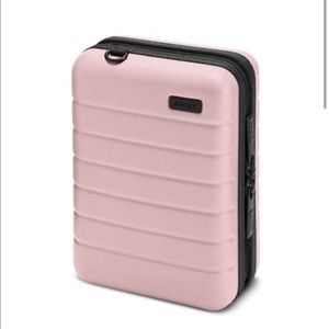 Away Mini Suitcase Blush